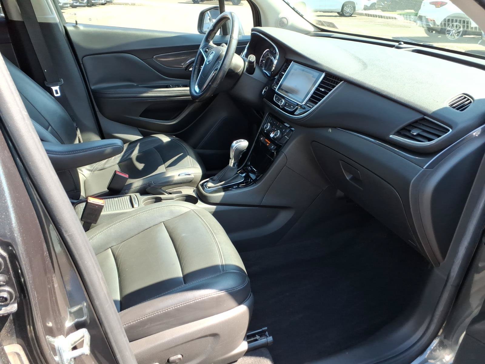 Used 2017 Buick Encore Essence w/ Experience Buick Package FWD image 29
