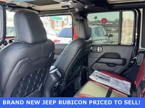 Used 2023 Jeep Wrangler Unlimited Rubicon 4xe image 21