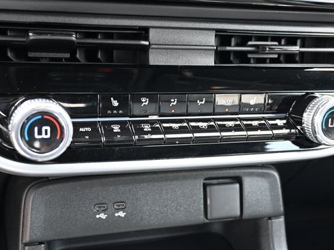 Used 2025 Honda Prologue Touring image 28