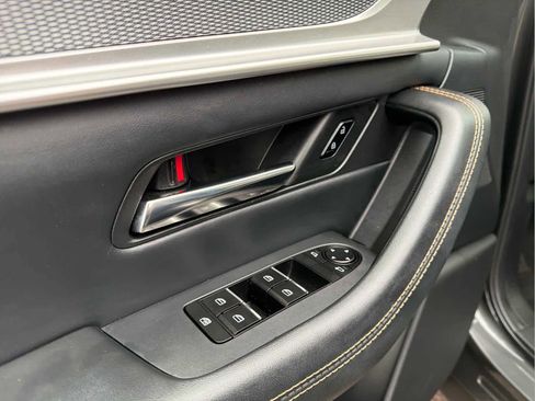 Used 2024 MAZDA CX-90 3.3 Turbo w/ Preferred Plus image 15