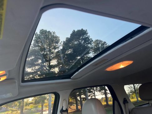 Used 2011 Ford Escape XLT w/ 203A Rapid Spec Order Code image 18