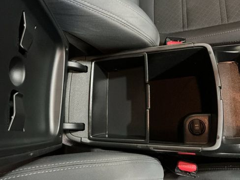 Used 2016 Kia Sorento FWD w/ LX Convenience Package image 28