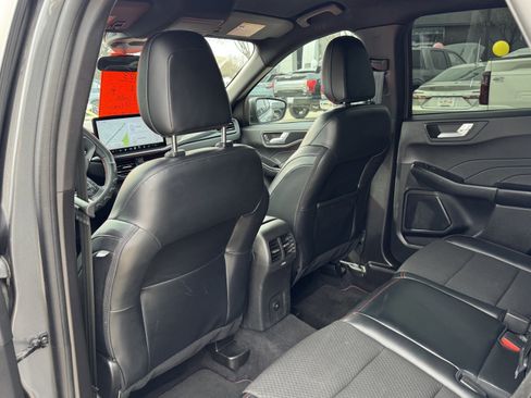 Certified 2023 Ford Escape ST-Line w/ Tech Pack #1 image 13