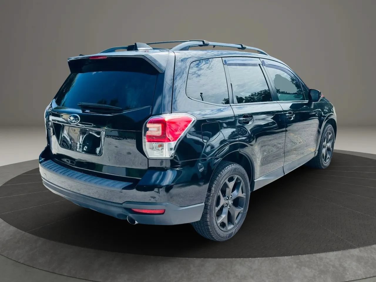 Used 2018 Subaru Forester 2.5i Premium w/ Popular Package #2A AWD/4WD image 5