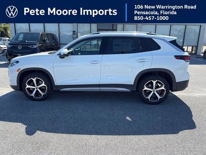 New 2025 Volkswagen Tiguan SE