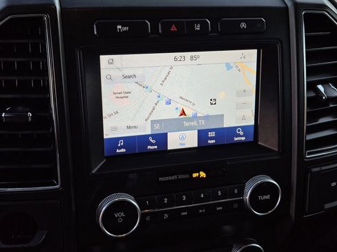 Used 2021 Ford Expedition Limited image 19