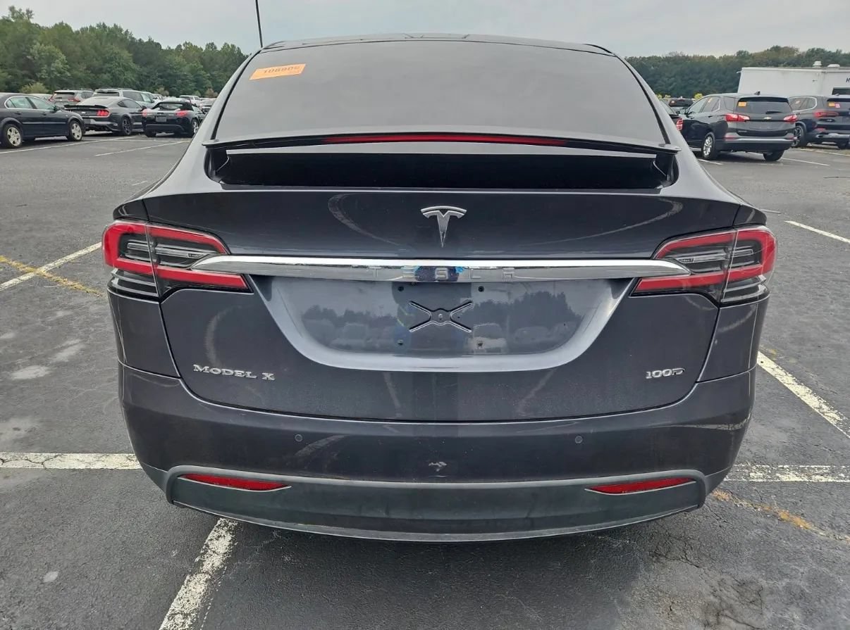 Used 2018 Tesla Model X 100D AWD/4WD image 4