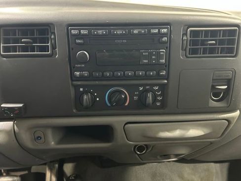 Used 2004 Ford F250 XLT AWD/4WD image 17