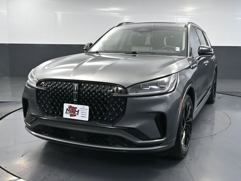 Used 2025 Lincoln Aviator Reserve w/ Jet Appearance Package image 12