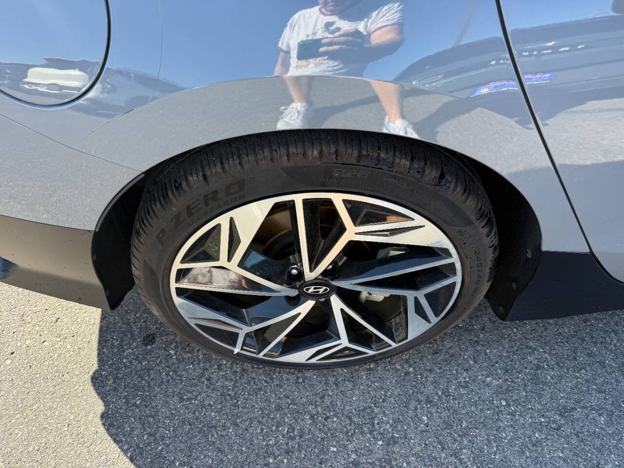 Used 2024 Hyundai Ioniq 6 SEL AWD/4WD image 12