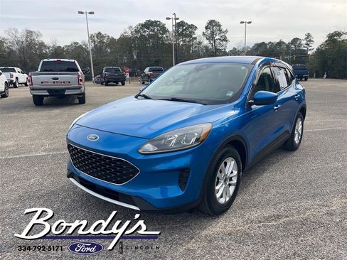 Used 2020 Ford Escape SE image 4