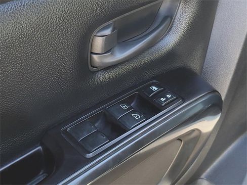 Used 2021 Nissan Titan S w/ S Utility Package image 15