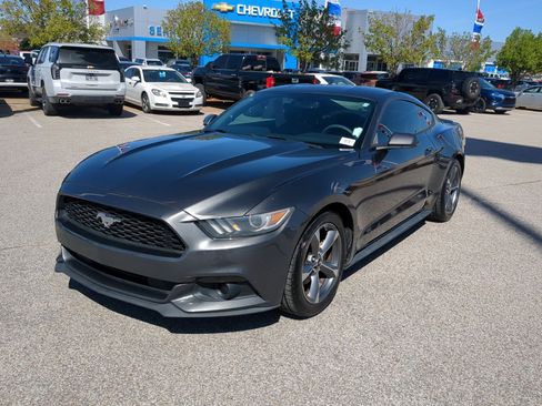 Used 2016 Ford Mustang V6 w/ Equipment Group 051A image 4