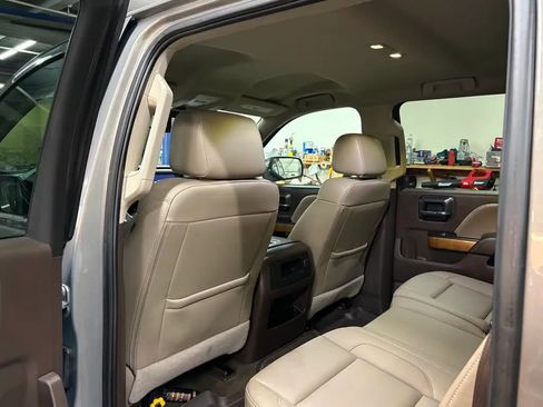 Used 2017 Chevrolet Silverado 1500 LTZ w/ Texas Edition AWD/4WD image 24