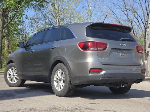 Used 2019 Kia Sorento AWD V6 image 12