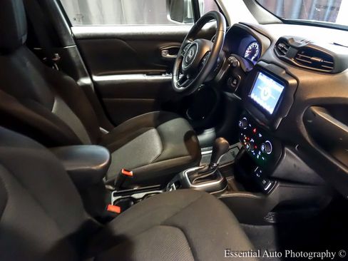 Used 2020 Jeep Renegade Altitude FWD image 27