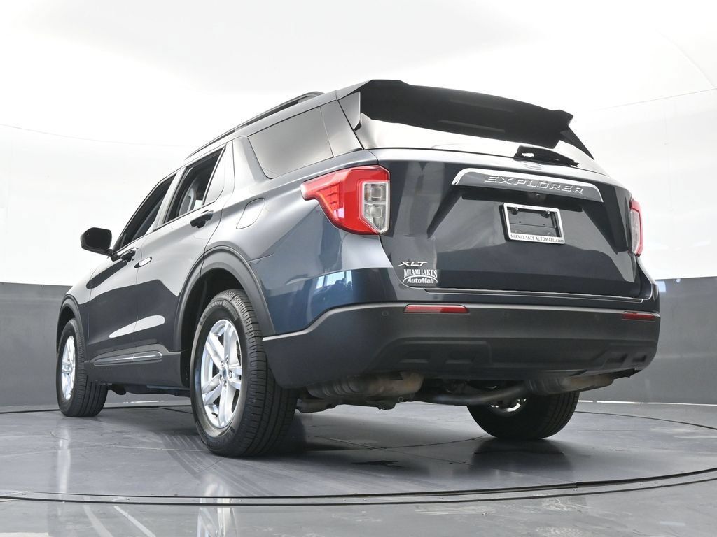 Used 2023 Ford Explorer XLT RWD image 54