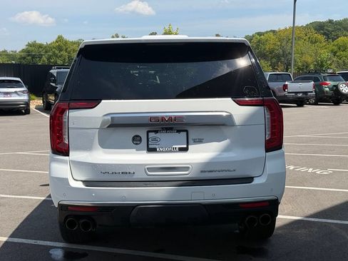 Used 2021 GMC Yukon Denali w/ Denali Premium Package AWD/4WD image 9