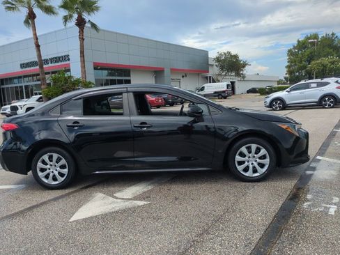 Certified 2023 Toyota Corolla LE FWD image 4