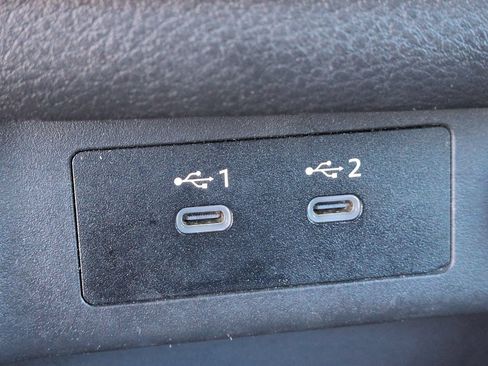 Used 2024 Nissan Rogue SV FWD image 25