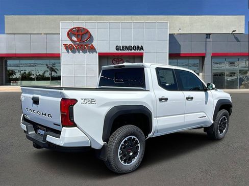 New 2026 Toyota Tacoma TRD Off-Road AWD/4WD image 3