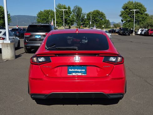 Used 2023 Honda Civic Sport image 13