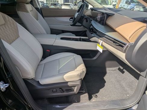 New 2026 Nissan Murano Platinum image 32