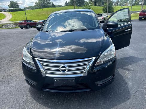 Used 2013 Nissan Sentra SV FWD image 2