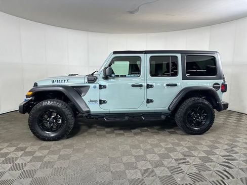 Used 2024 Jeep Wrangler Unlimited image 6