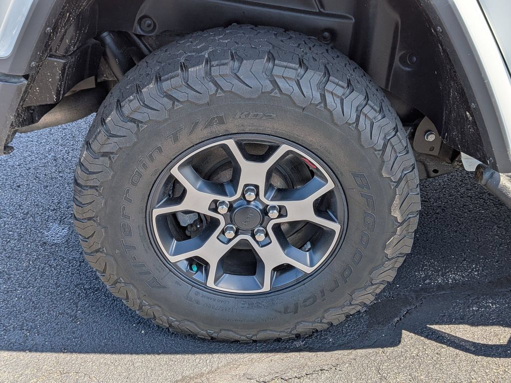 Used 2018 Jeep Wrangler Unlimited Rubicon AWD/4WD image 29
