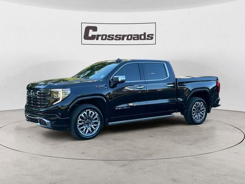 Used 2024 GMC Sierra 1500 Denali Ultimate AWD/4WD image 1