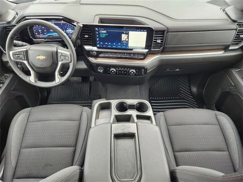 Used 2024 Chevrolet Silverado 1500 LT image 26