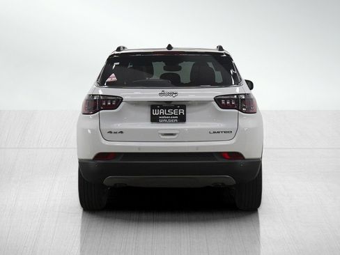 Used 2024 Jeep Compass Limited image 4