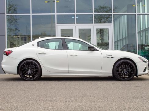 Used 2024 Maserati Ghibli Modena Q4 AWD/4WD image 4