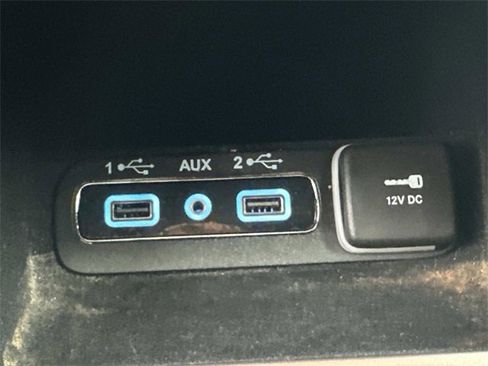 Certified 2022 Jeep Grand Cherokee Laredo X image 24