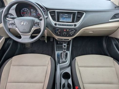 Used 2022 Hyundai Accent SE FWD image 10
