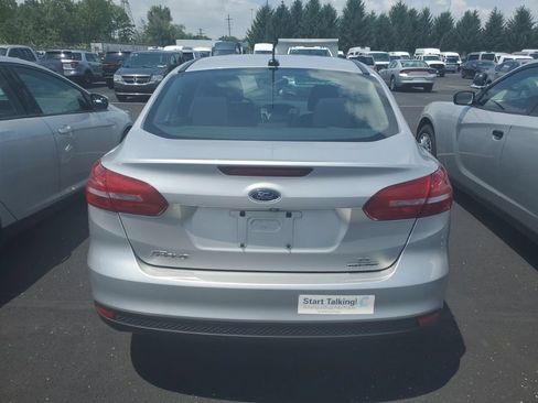 Used 2016 Ford Focus SE FWD image 7