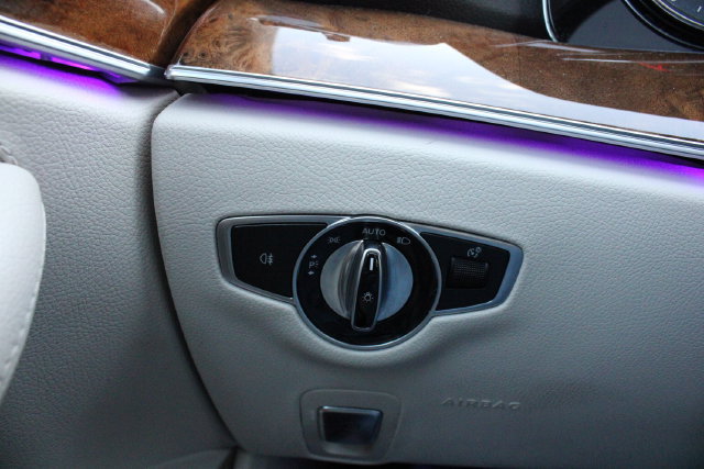 Used 2018 Mercedes-Benz E 300 image 9