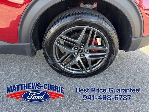 Certified 2025 Ford Explorer ST-Line w/ ST-Line Street Pack AWD/4WD image 16