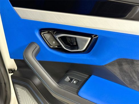 Used 2021 Lamborghini Urus image 30