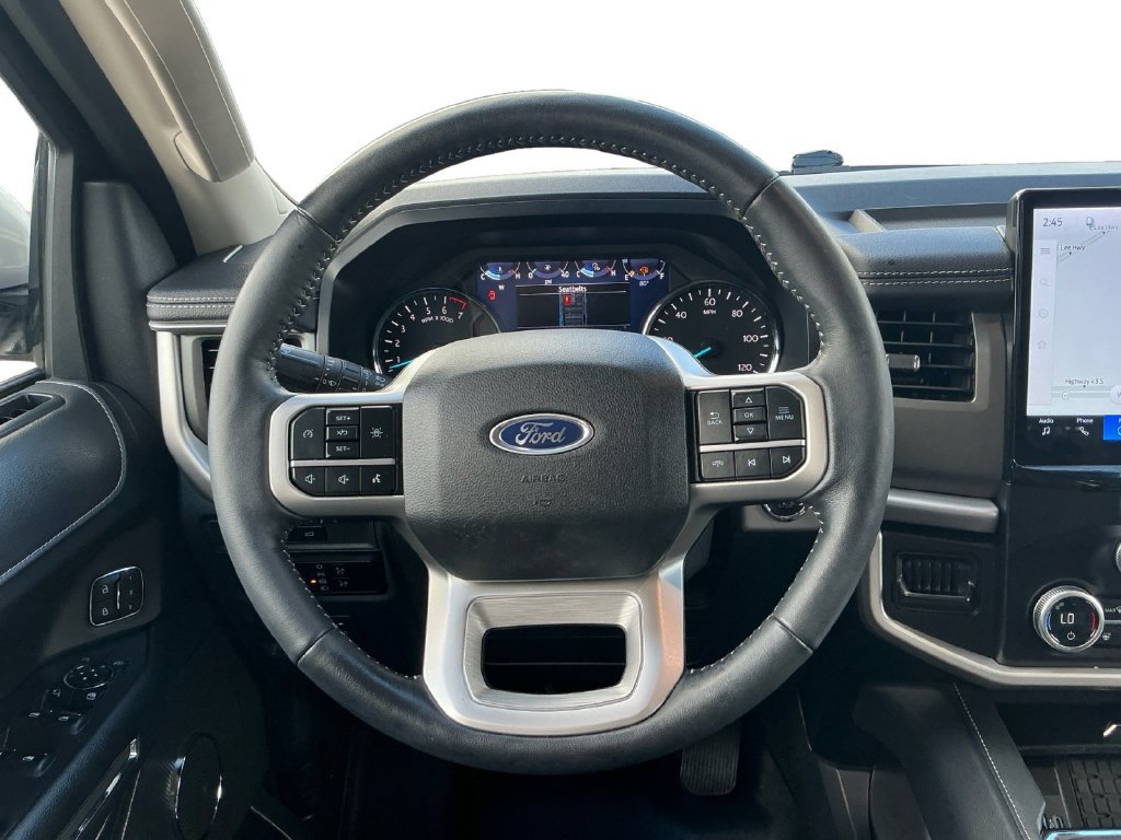 Certified 2024 Ford Expedition XLT RWD image 18