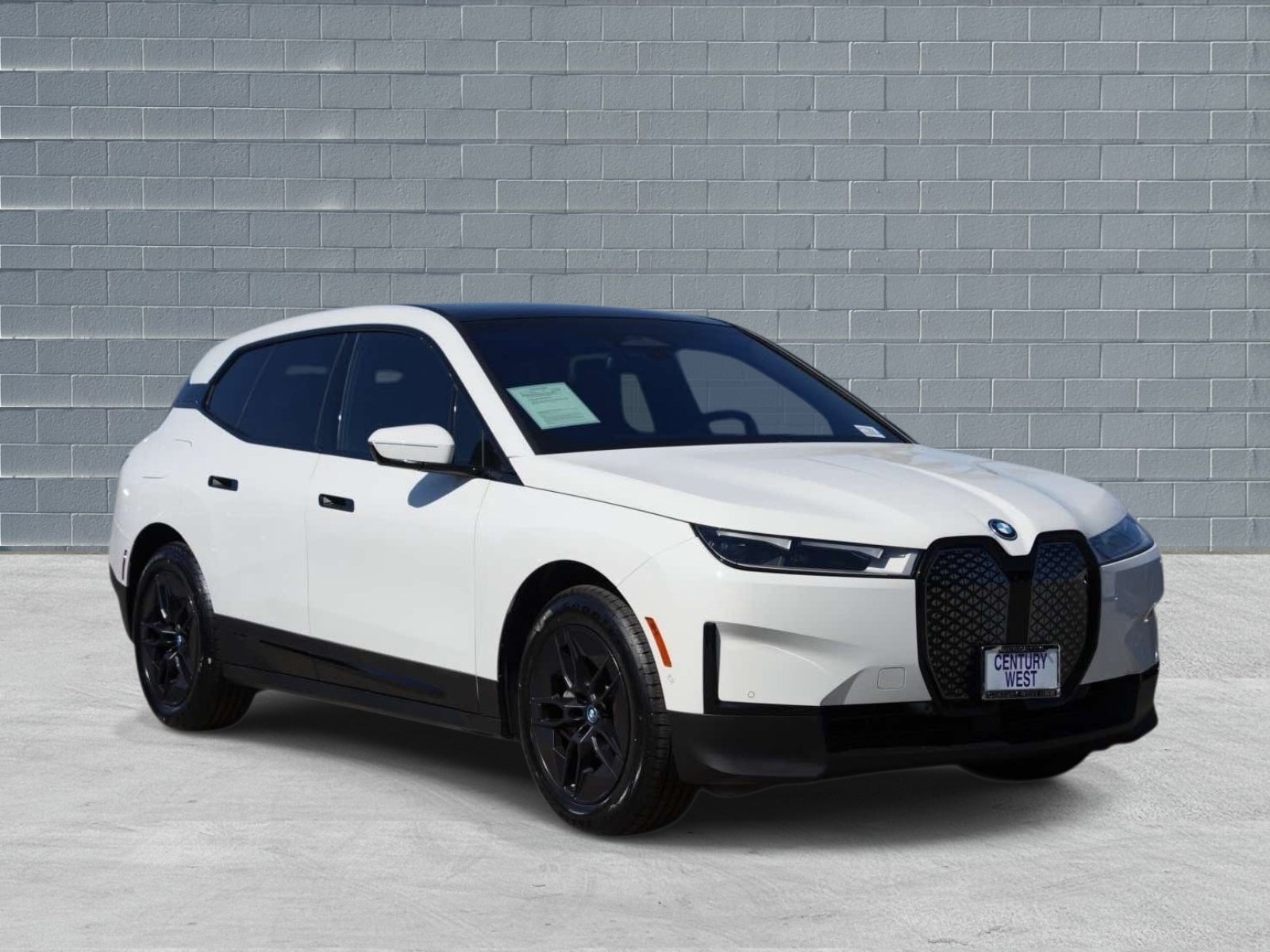 Used 2024 BMW iX xDrive50 AWD/4WD image 1