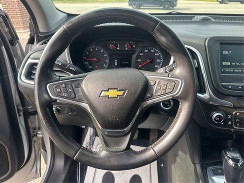 Used 2018 Chevrolet Equinox LT image 27