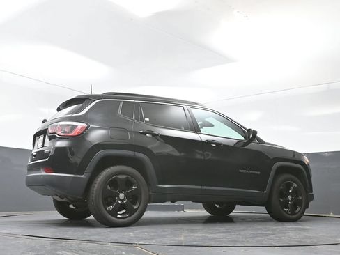 Used 2020 Jeep Compass Latitude AWD/4WD image 54