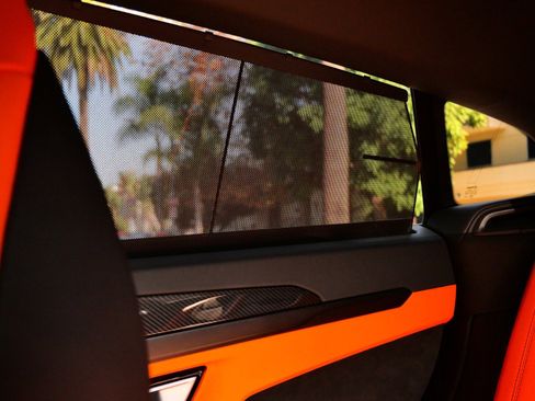 Used 2022 Lamborghini Urus image 26