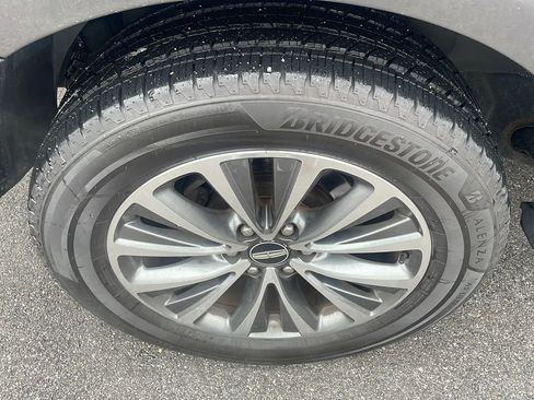 Used 2017 Lincoln Navigator Select image 39