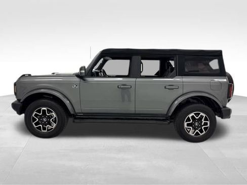 Used 2022 Ford Bronco Outer Banks image 3