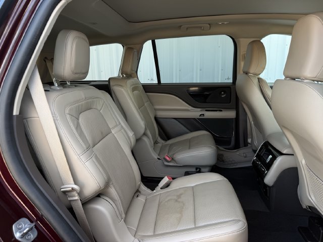 Used 2022 Lincoln Aviator Reserve w/ Elements Package Plus RWD image 30