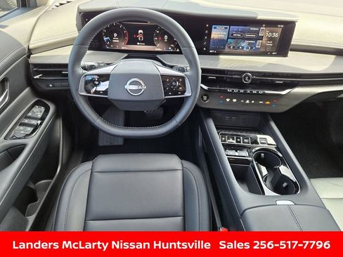 Used 2025 Nissan Murano SV AWD/4WD image 15