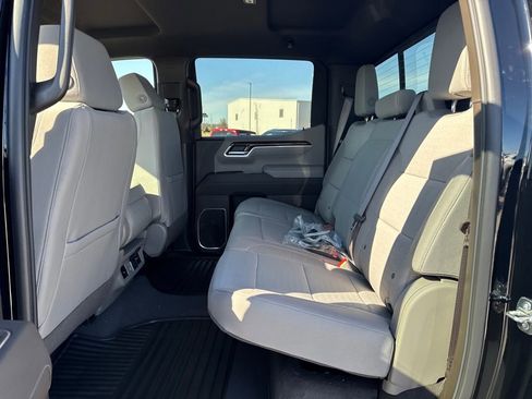 New 2026 GMC Sierra 1500 SLE w/ Preferred Package image 15